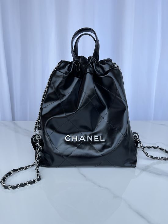 Chanel Classic Leather Handbag AS3859