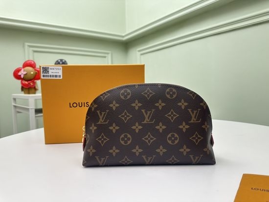 Louis Vuitton LV Toiletry Pouch Large M47353
