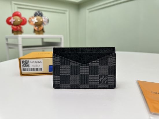 Louis Vuitton LV Damier Graphite Vertical Card Holder N62666
