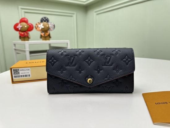 Louis Vuitton LV Sarah Wallet Monogram Empreinte M82258