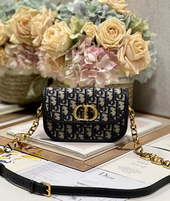 Christian Dior CD 30 Montaigne Avenue Flap Handbag 9261