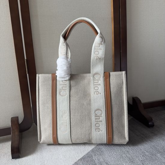 Chloe Woody Family Embroidered Tote Bag 6079