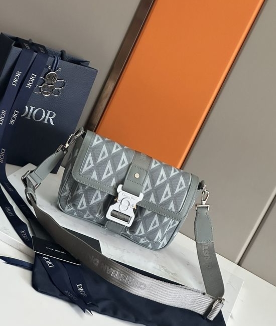 Christian Dior CD Hit the Road Shoulder Bag 1ESME 93380