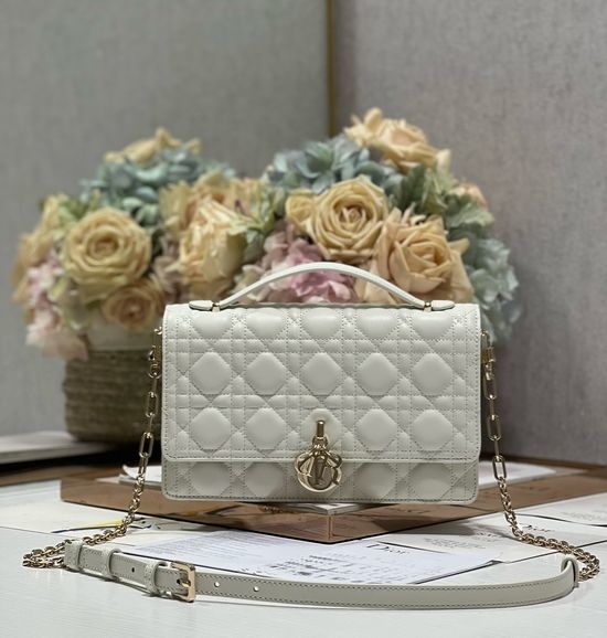 Christian Dior CD Miss Christian Dior CD White Handbag 0997