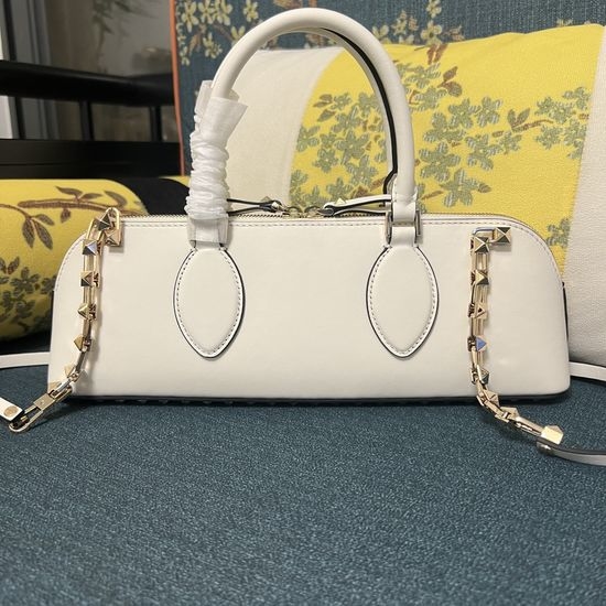 Valentino GARAVANI ROCKSTUD Calfskin Handbag 12481