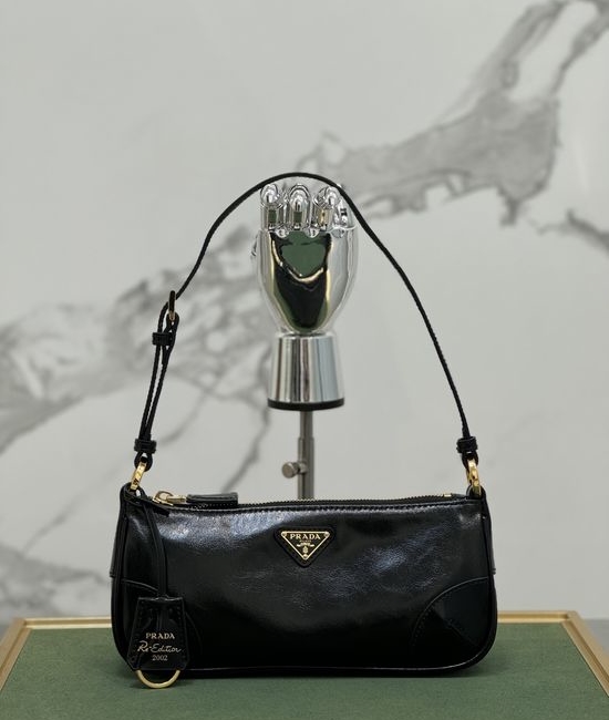 Prada 2002 Oil Wax Leather Shoulder Bag 1BC201