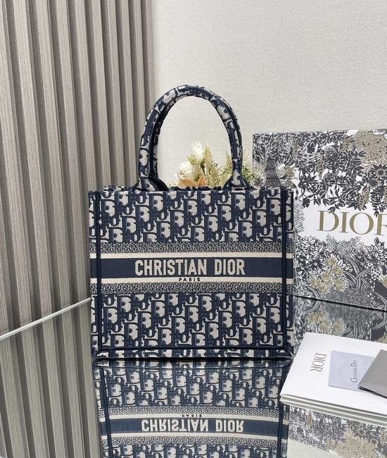 Christian Dior CD Classic Monogram Shopping Tote Bag