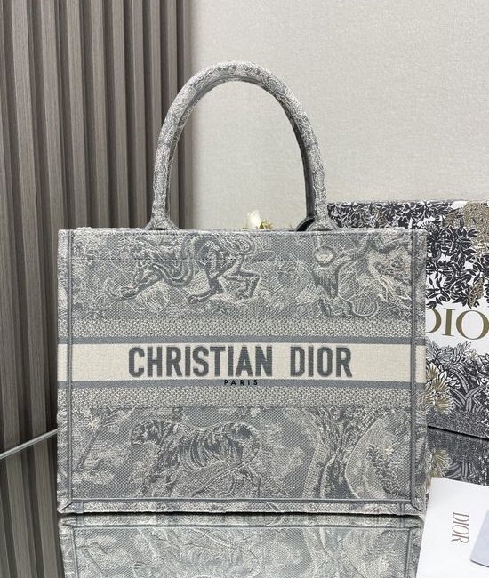 Christian Dior CD Tiger Embroidery Medium Shopping Tote 18098