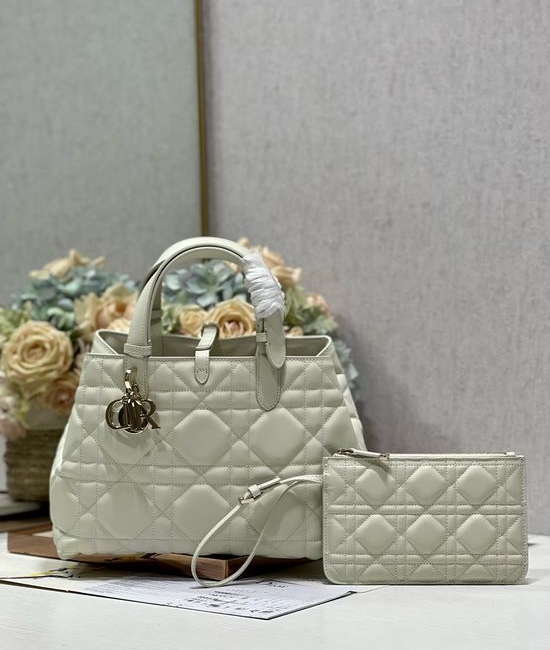 Christian Dior CD Toujours White Leather Medium Handbag 1188