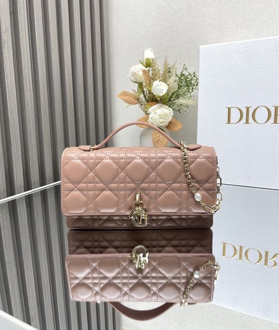 Christian Dior CD Lady Christian Dior CD Elegant Pearl Clutch Bag 0809