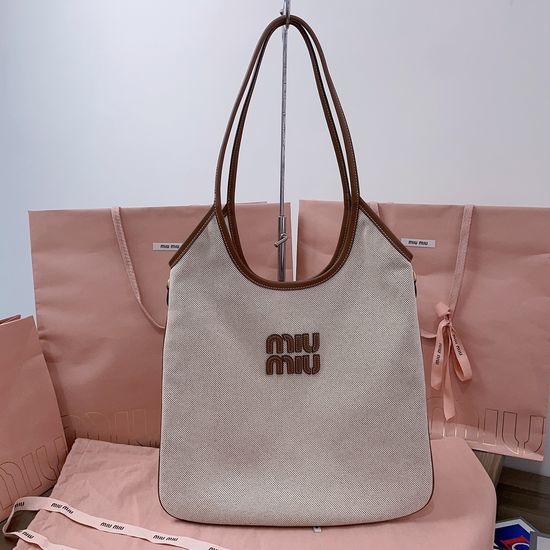 Miu Miu Isetan Limited Tote Bag 5BG231