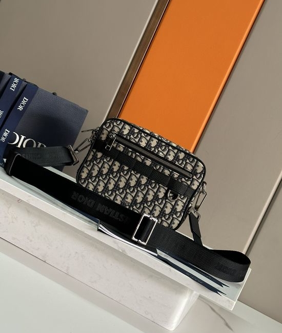 Christian Dior CD Safari Messenger Bag 93307