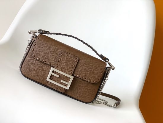Fendi Baguette Leather Bag 600s