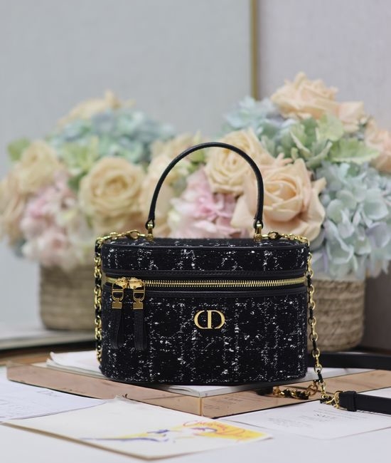 Christian Dior CD 30 Montaigne Small Vanity Bag 5198