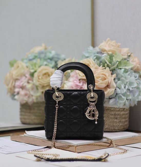 Christian Dior CD Lady Lambskin Chain Bag 0505