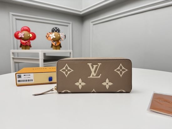Louis Vuitton LV Clemence Apricot Leather Wallet M82338