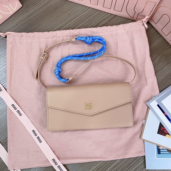 Miu Miu Envelope Shoulder Bag 5DN006