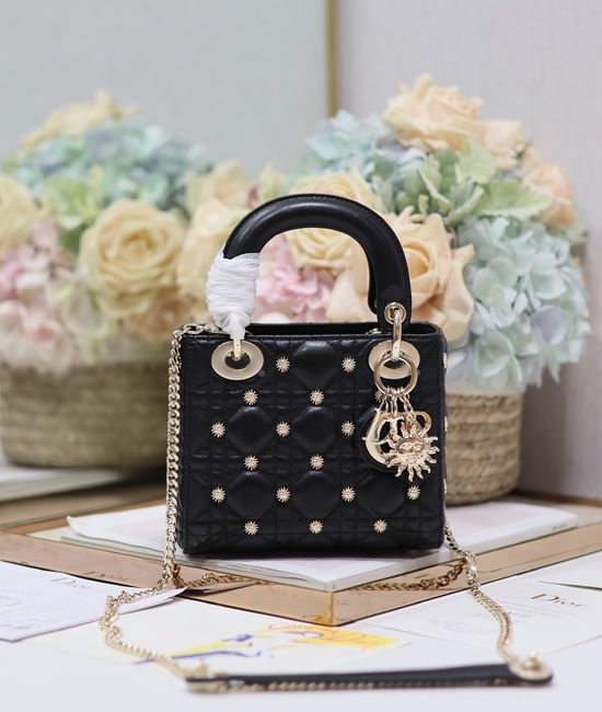 Christian Dior CD Lady Christian Dior CD Lambskin Chain Bag 0505