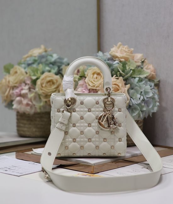 Christian Dior CD Lady Christian Dior CD Quilted Lambskin White Bag 0538