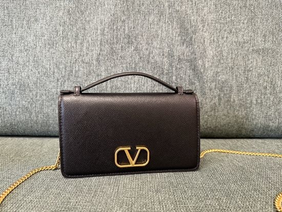 Valentino Garavani VRING Leather WOC Bag 2068