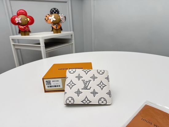 Louis Vuitton LV Multiple Wallet M83380