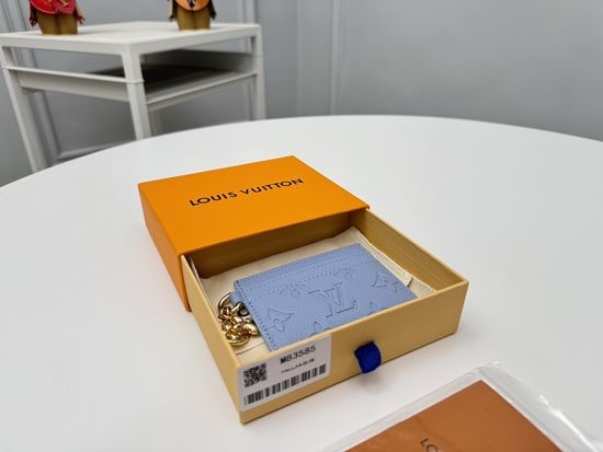 Louis Vuitton LV Charms Card Holder M83585