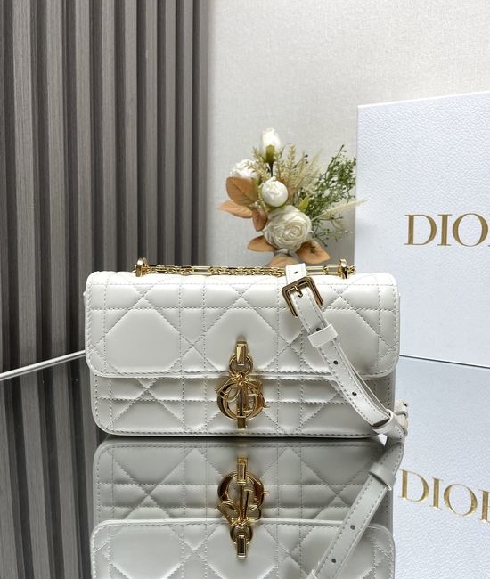 Christian Dior CD Miss Daisy White Chain Bag 3300