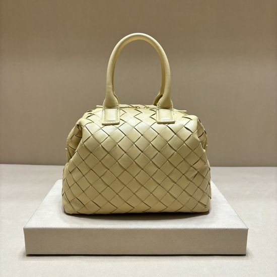 Bottega Veneta BV Intrecciato Woven Leather Bowling Bag 7460