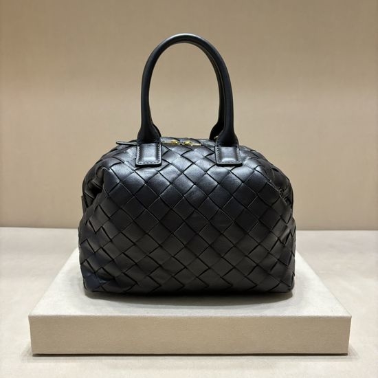 Bottega Veneta BV Intrecciato Woven Leather Bowling Bag 7460