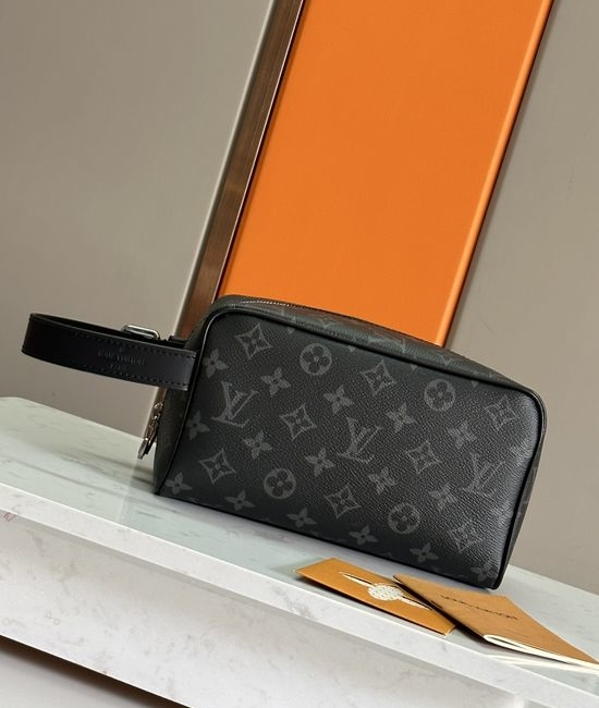 Louis Vuitton LV Locker Dopp Kit Cosmetic Bag M83113