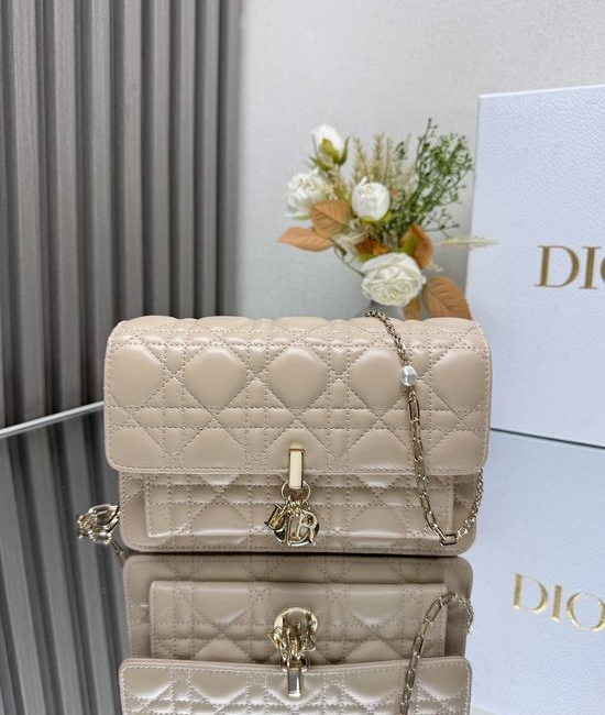Christian Dior CD Lady Christian Dior CD Apricot Quilted Clutch 3115