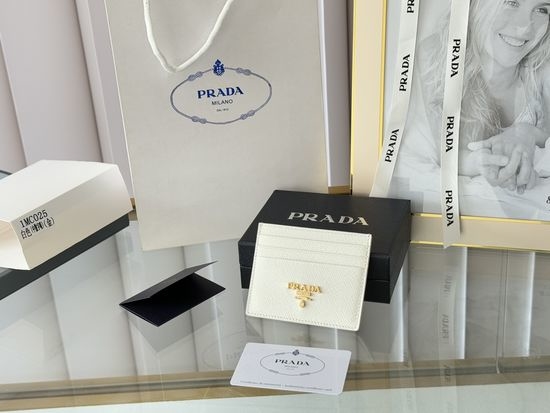 Prada Saffiano Leather Card Holder 1MC025