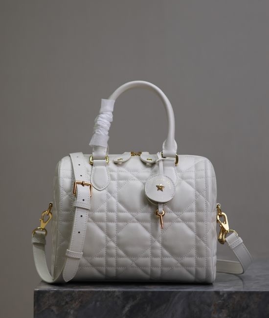 Christian Dior CD Groove White Leather Handbag 1365
