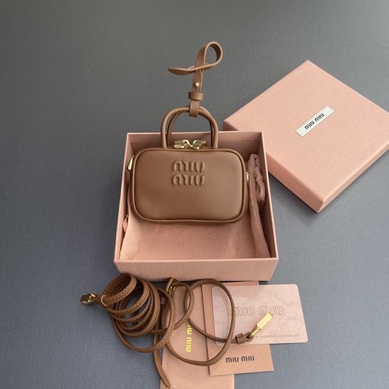 Miu Miu Leather Charm Embossed Logo 5NR036