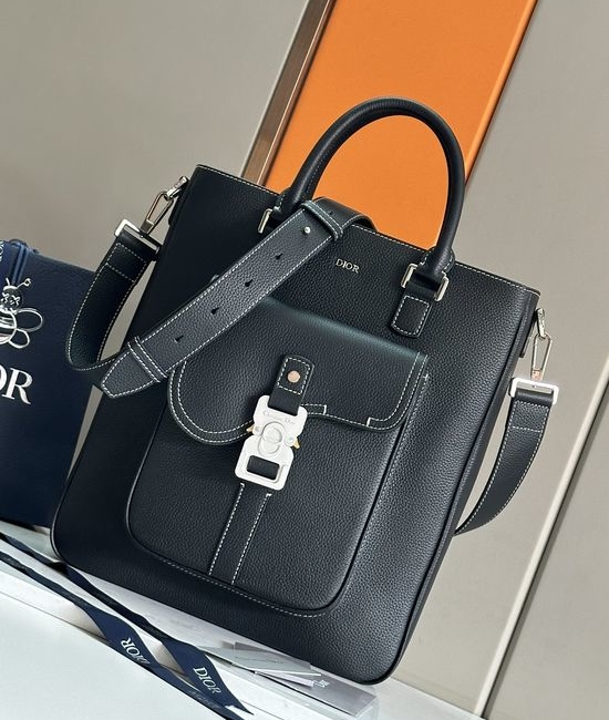 Christian Dior CD Saddle Oblique Printed Handbag 1ADSH241YKS_H93911