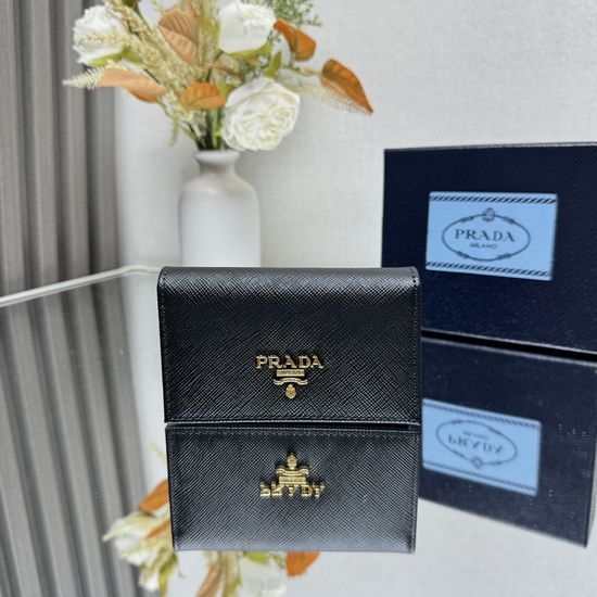 Prada Classic Saffiano Card Holder 1MC122