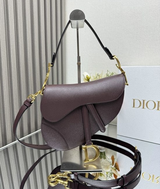 Christian Dior CD Saddle Large Textured Leather Bag 8306