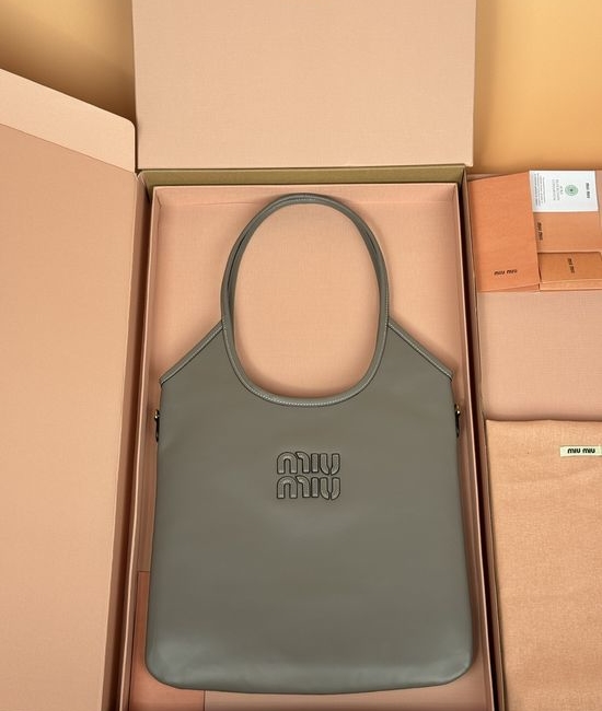 Miu Miu Leather Tote Bag 5BG231