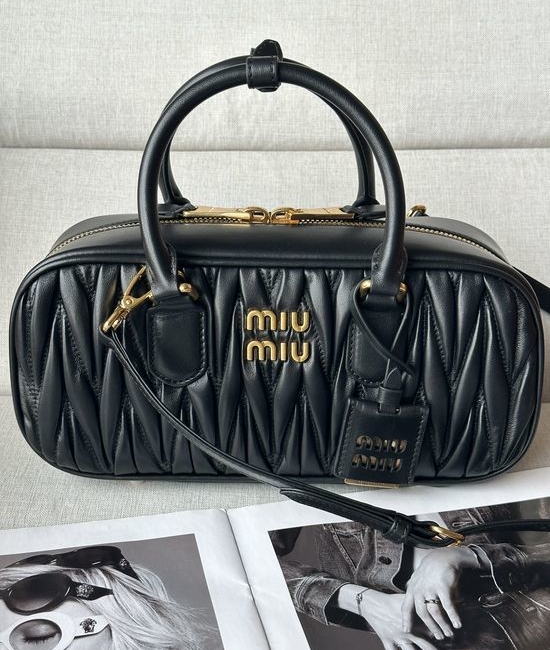 Miu Miu Bowling Bag Classic Matelasse bc148A