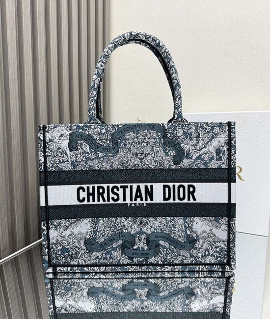 Christian Dior CD Book Tote Green Floral Embroidery 1286