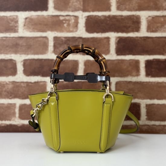 Gucci Leather Shoulder Bag 805832