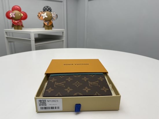 Louis Vuitton LV Passport Holder Green M12823