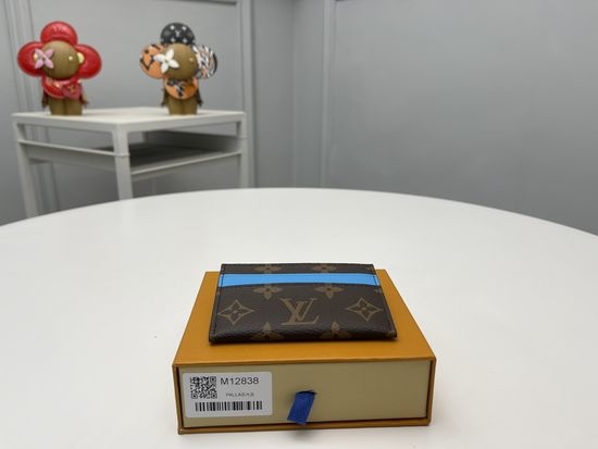 Louis Vuitton LV Monogram Canvas Card Holder M12838