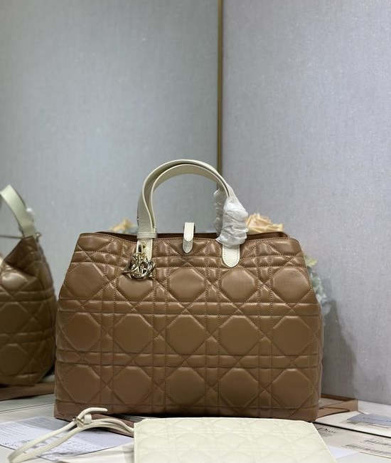 Christian Dior CD Toujours Large Apricot White Handbag 1188