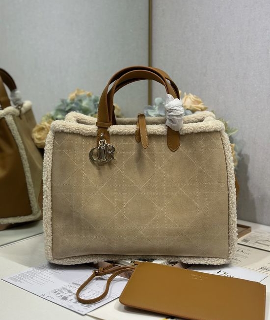 Christian Dior CD Toujours Handbag Spacious 1188