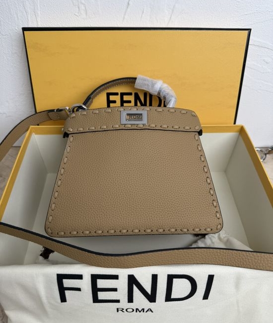 Fendi Peekaboo ISeeU Small Leather Handbag 8BN327