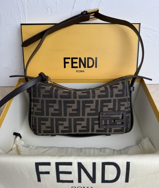 Fendi FF Mini Shoulder Bag 8105