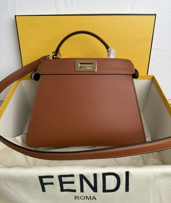 Fendi Peekaboo Iseeu Medium Leather Handbag 8019