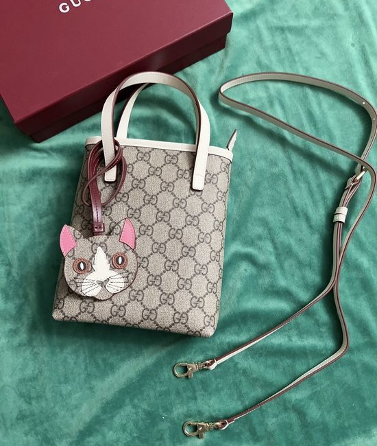 Gucci Handheld Crossbody Bag 831899