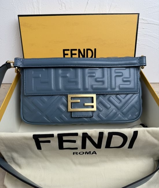 Fendi Baguette Medium Leather Handbag 0192m